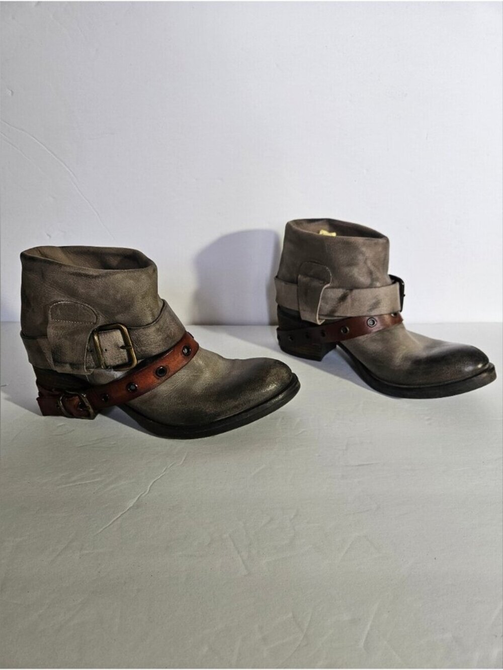 Intrigo Gray Leather Foldover Buckle Block Heel Moto Boots